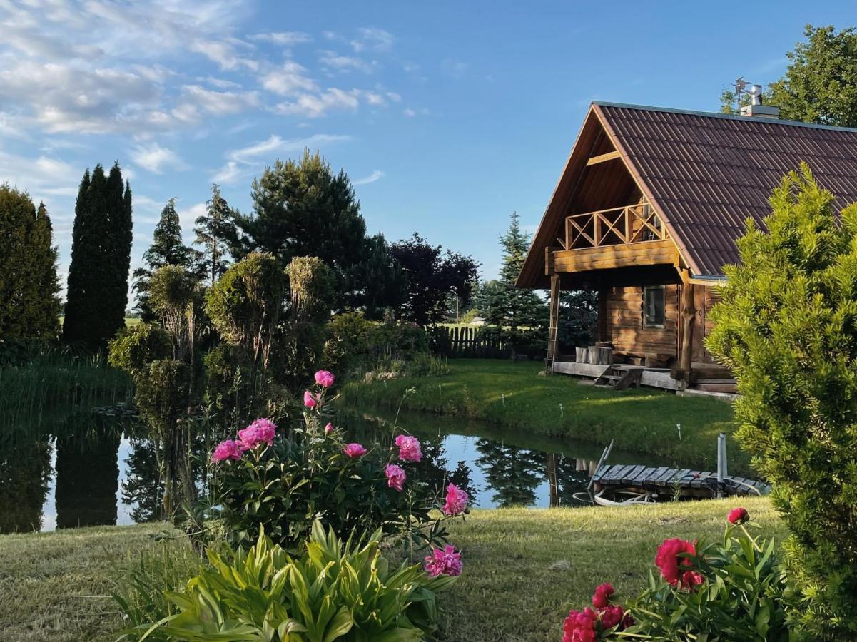 Namelis Atokvepis Villa Ciuineliai Exteriör bild
