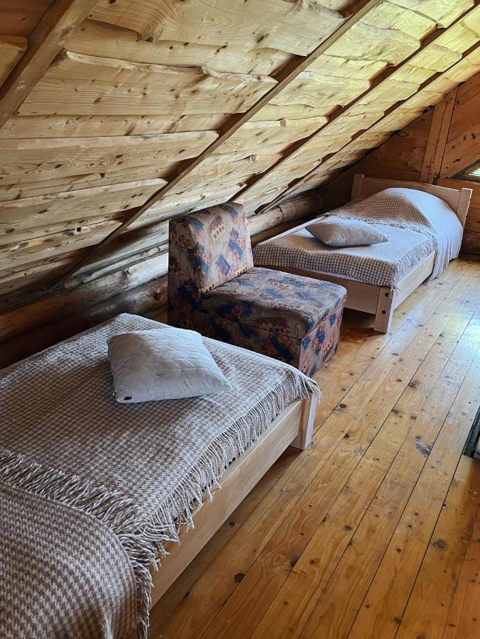 Namelis Atokvepis Villa Ciuineliai Exteriör bild