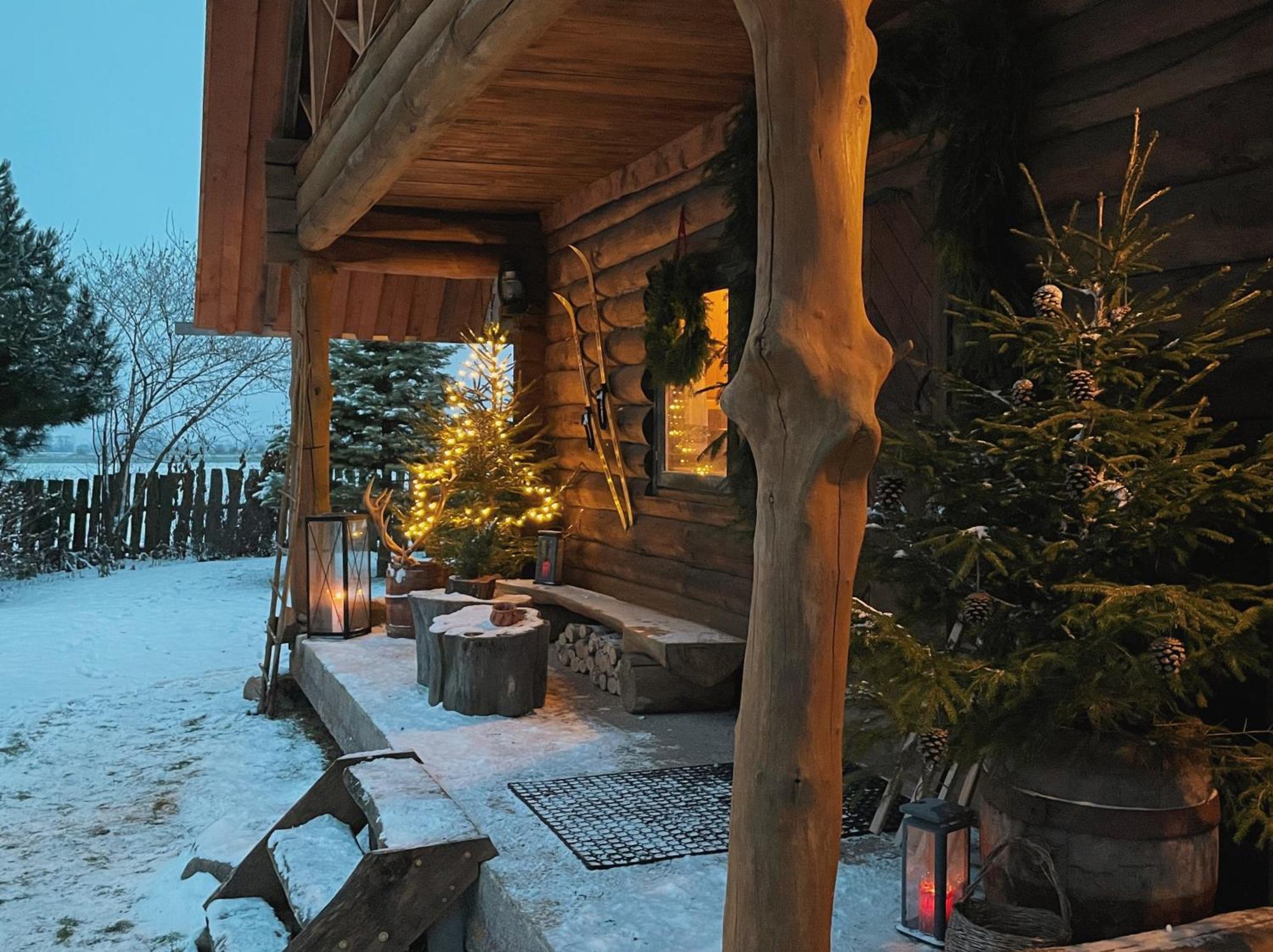Namelis Atokvepis Villa Ciuineliai Exteriör bild